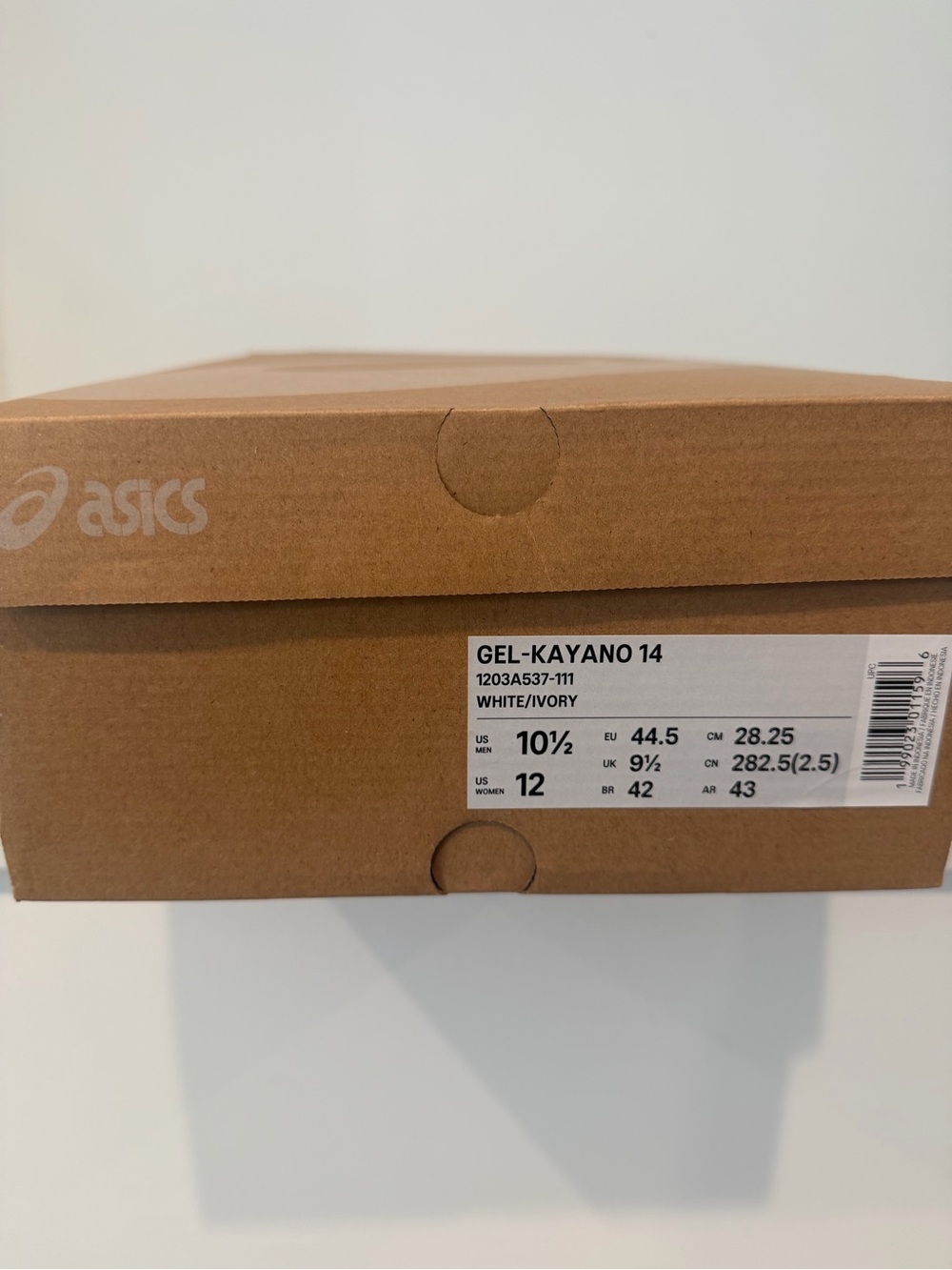 ASICS White, Silver, and Cream Men's Running Shoe - Picture 5 of 7